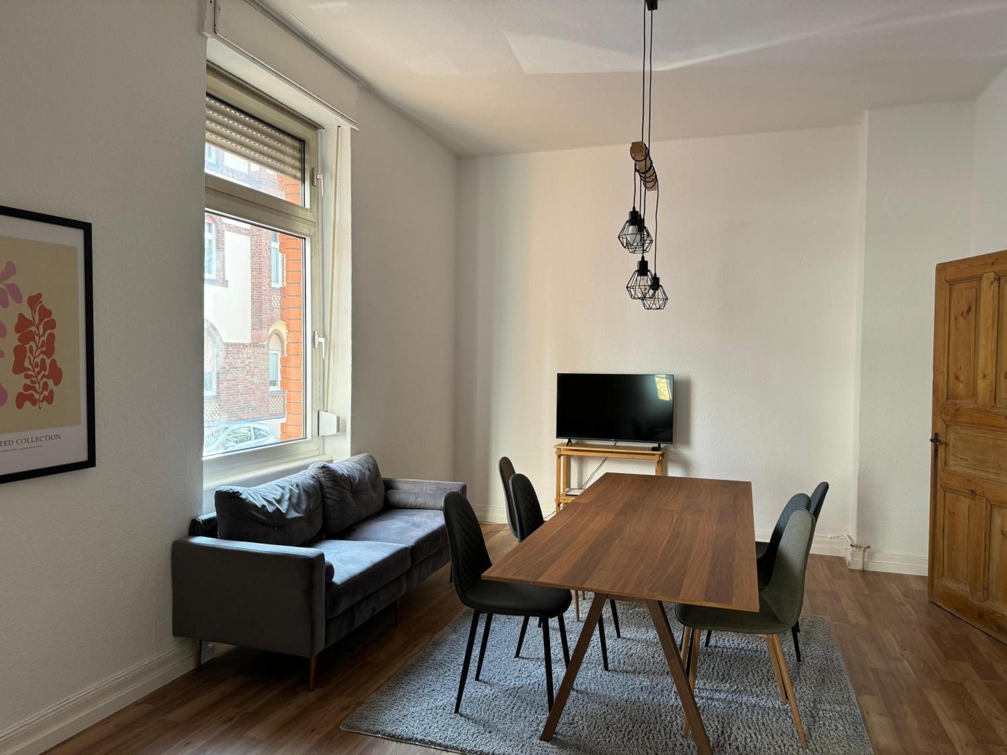 Grosser Altbau In Zentraler Lage 拉恩河畔林堡 外观 照片